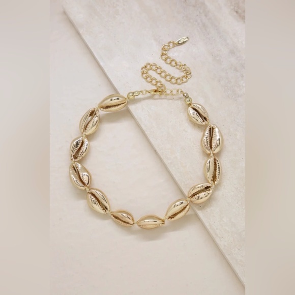 Revolve Ettika COWRIE SHELL 18K GOLD PLATED NECKLACE NWT - Picture 2 of 8